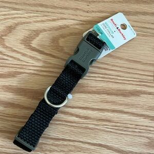 New. Dog Collar (M)